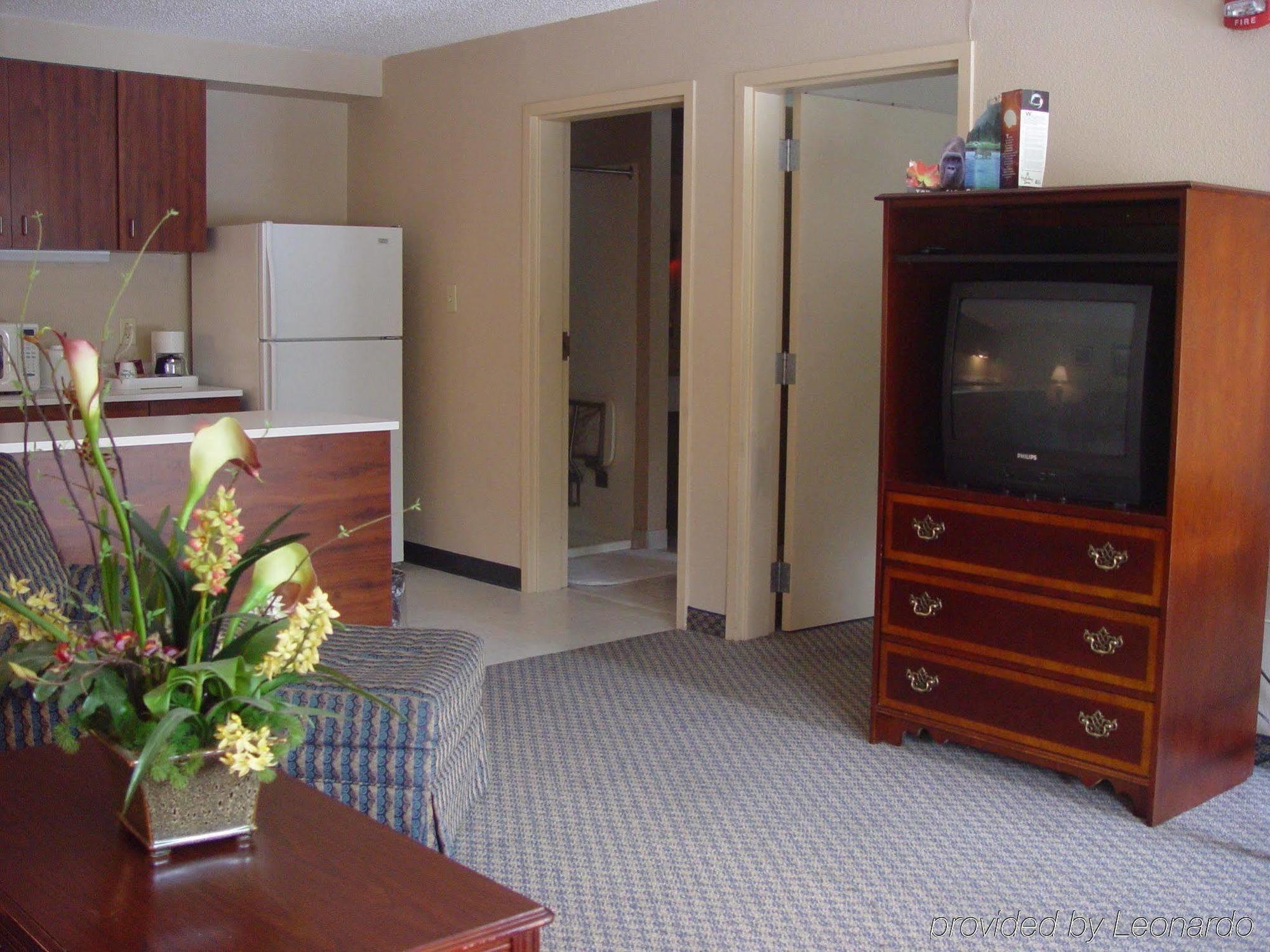 Mayfair Inn Williamston Habitación foto